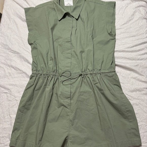 green romper short size xxl buttons down pocket both side with collar - Picture 2 of 7